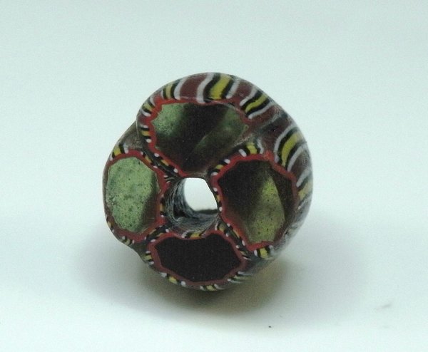 Antike (green heart) Muranoglasperle
