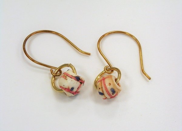 Ohrringe mit antiken Muranoglasperlen